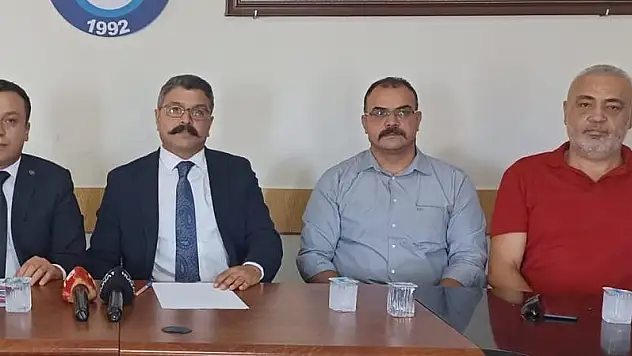 BAŞKAN ÇOLAK: 'KAMUOYU, ATAMALARA İLİŞKİN AÇIKLAMA BEKLİYOR'