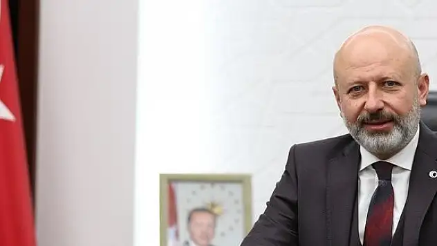BAŞKAN ÇOLAKBAYRADAR'DAN 'SİGARAYI BIRAKIN' ÇAĞRISI