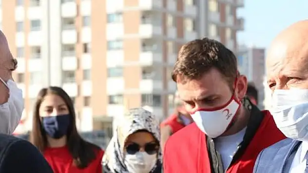 BAŞKAN ÇOLAKBAYRAKDAR: 'DEPREM, BİR KEZ DAHA KENTSEL DÖNÜŞÜMÜN ÖNEMİNİ GÖSTERDİ'