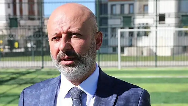 BAŞKAN ÇOLAKBAYRAKDAR, GENÇLERİN GÖNLÜNÜ FETHETTİ