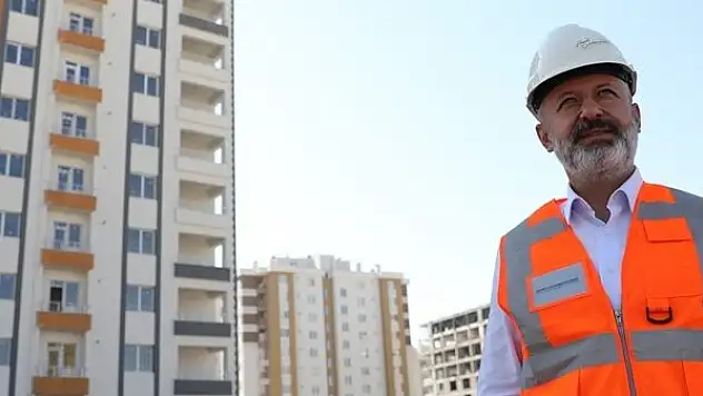 BAŞKAN ÇOLAKBAYRAKDAR, HAYALLERİ GERÇEKLEŞTİREREK, MUTLU VE HUZURLU YUVALAR İNŞA EDİYOR