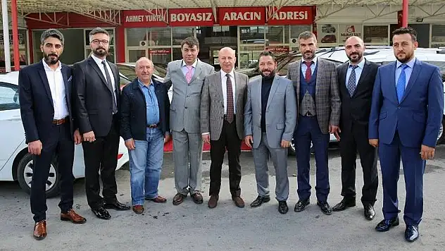 Başkan Çolakbayrakdar, Oto Galericiler Sitesinde