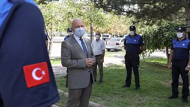 BAŞKAN ÇOLAKBAYRAKDAR, VATANDAŞIN TALEBİNİ CANLI YAYINDA YERİNE GETİRDİ