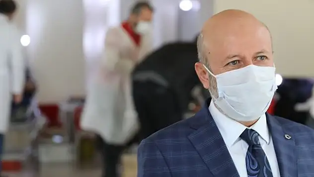 BAŞKAN ÇOLAKBAYRAKDAR'DAN KAN BAĞIŞI ÇAĞRISI