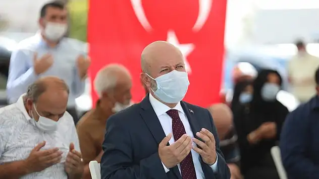 BAŞKAN ÇOLAKBAYRAKDAR'DAN KOCASİNANLILARA 3 MÜJDE