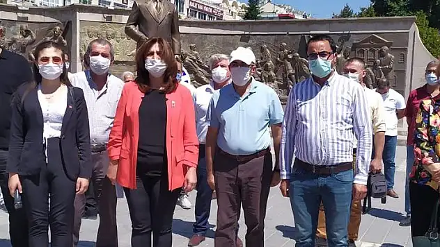 BAŞKAN ÖZER: 'ÜLKEMİZİN BAĞIMSIZ VE MÜREFFEH YARINLARINDA CHP VARDIR'