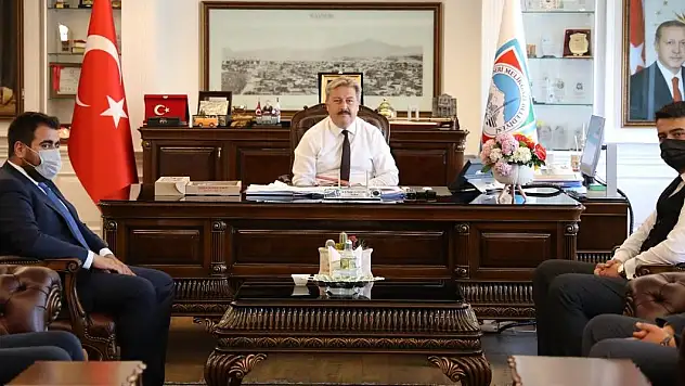 BAŞKAN PALANCIOĞLU: 'GENÇLER İÇİN ORTAK ETKİNLİKLERDE BULUŞACAĞIZ'