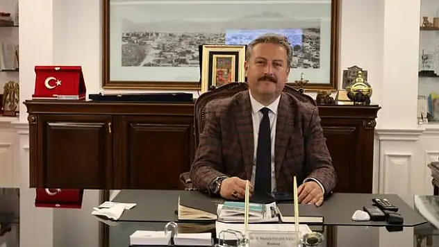 BAŞKAN PALANCIOĞLU'NDAN KAHRAMAN MEHMETÇİK İÇİN TAZİYE MESAJI
