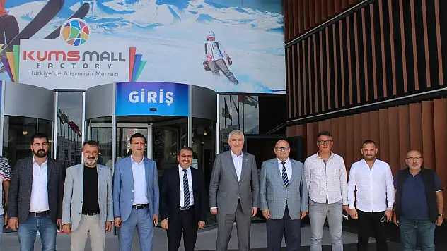 BAŞKAN TOK, KUMSMALL AVM'Yİ ZİYARET ETTİ