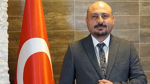 Başkan Varol'dan 12 Mart İstiklal Marşı'nın Kabulü mesajı