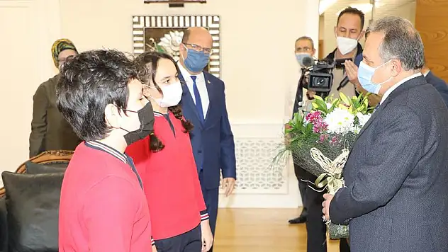 BAŞKAN YALÇIN'A ÖĞRETMENLER GÜNÜ ZİYARETİ