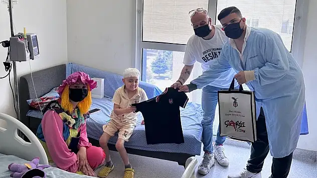 Beşiktaş Taraftar Grubu'ndan KANKA Hastanesi'ne moral ziyareti