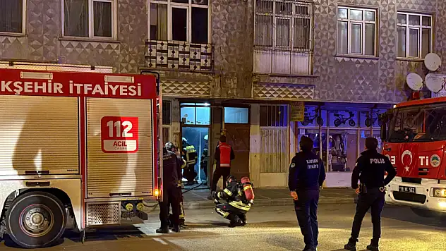 Bodrum katta çıkan yangın paniğe neden oldu
