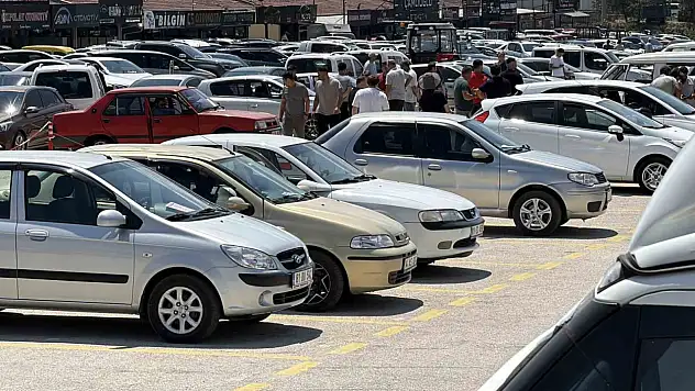 Bolu Oto Pazarı'nda araç çok, satış yok