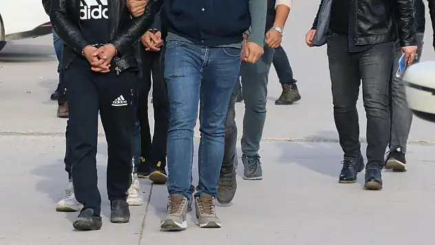 BÖYLE SAKLANMA GÖRÜLMEDİ