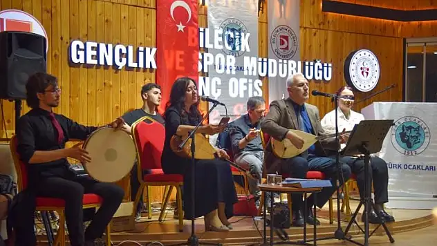 BŞEÜ'de 'Türk Töresinde Kadın' söyleşisi ve 'Türkülerle Bilecik' akşamı düzenlendi