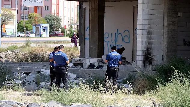 Bunalıma giren kadın intihar etti