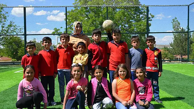 BÜNYAN BELEDİYESİ ÇOCUKLARIN YÜZÜNÜ GÜLDÜRMEYE DEVAM EDİYOR