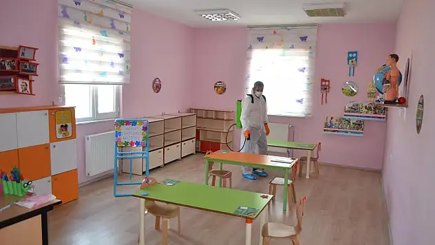 BÜNYAN BELEDİYESİ OKULLARI DEZENFEKTE ETTİ