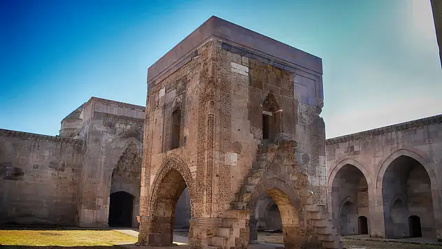 Bünyan'ın tarihi ve doğal zenginlikleri öne çıkıyor