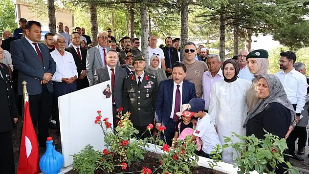 Bünyanlı 15 Temmuz Şehidi Cennet Yiğit kabri başında anıldı
