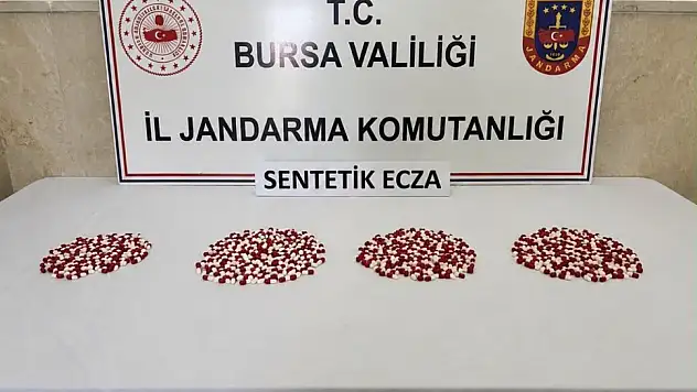 Bursa'da uyuşturucu operasyonu: Bin 98 adet sentetik ecza ele geçirildi