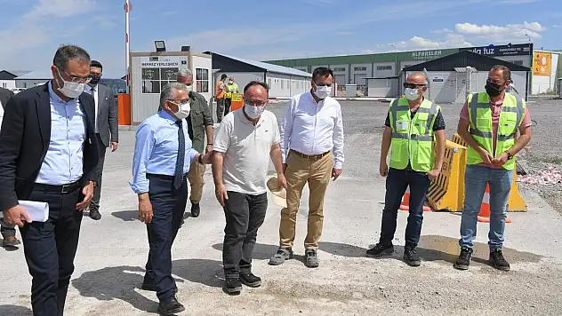 BÜYÜKKILIÇ: 'TRAMVAY HATTI ÇALIŞMALARIMIZ AKSAMADAN SÜRÜYOR'