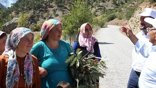 BÜYÜKKILIÇ, YAHYALI'DA YANGIN BÖLGESİNDE İNCELEMELERDE BULUNDU