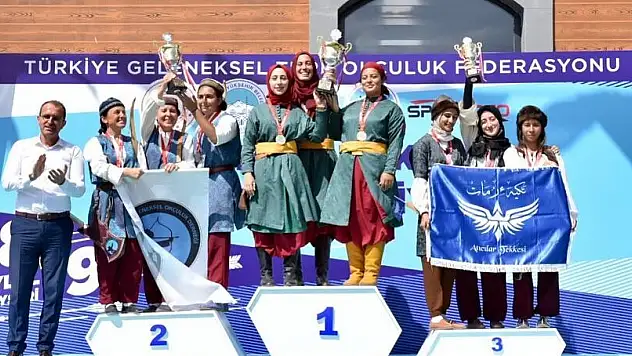 BÜYÜKKILIÇ'IN ŞEHRE KAZANDIRDIĞI TESİSTE DÜZENLENEN NEFES KESEN ŞAMPİYONA SONA ERDİ