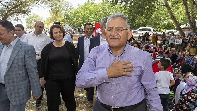 BÜYÜKKILIÇ'TAN 600 GÜNDE 16 İLÇEYE REKOR ZİYARET