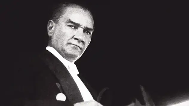 BÜYÜKKILIÇ'TAN ATATÜRK SANSÜRÜ