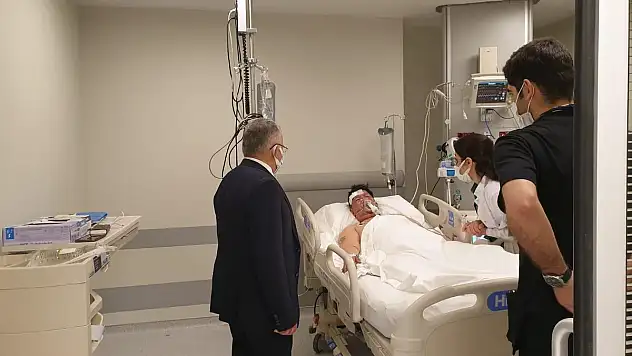 BÜYÜKKILIÇ'TAN ENDONEZYALI TURİSTLERE 'GEÇMİŞ OLSUN' ZİYARETİ