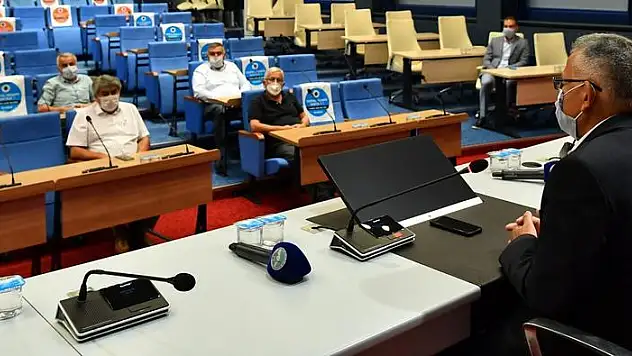 BÜYÜKKILIÇ'TAN ZİRAAT ODASI BAŞKANLARINA 'TRAKTÖR' SÖZÜ