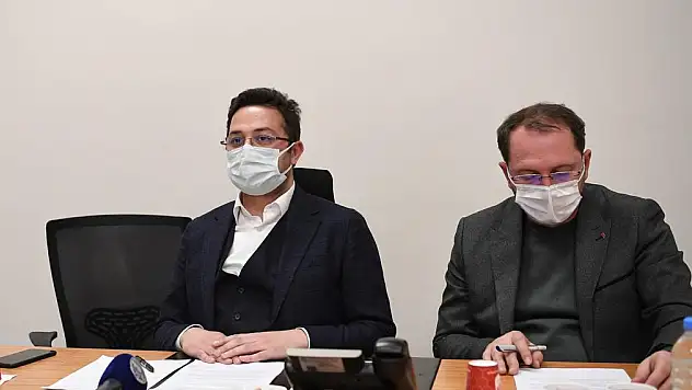 BÜYÜKŞEHİR BELEDİYESİ 3. KADI BURHANEDDİN ŞİİR YARIŞMASI SONUÇLANDI