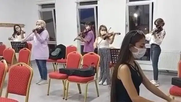 BÜYÜKŞEHİR BELEDİYESİ KONSERVATUVARI EĞİTİME BAŞLIYOR