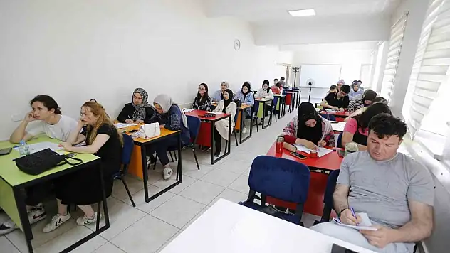 Kayseri Büyükşehir'in KPSS Deneme Kulübü ile sınava tam hazırlık