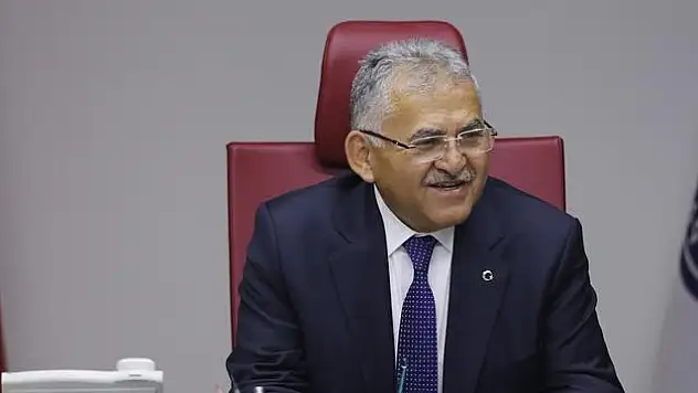 BÜYÜKŞEHİR'DE YENİ YILDA EN AZ MAAŞ 3 BİN 500 TL OLACAK
