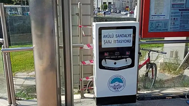 BÜYÜKŞEHİR'DEN ENGELLİ ARACI ŞARJ İSTASYONU