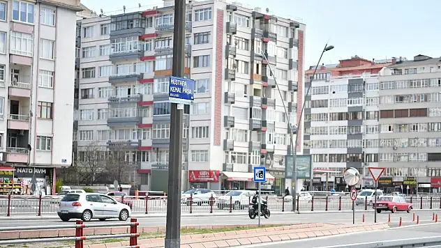 BÜYÜKŞEHİR'DEN QR KODLU KAPI DİJİTAL ADRES SİSTEMİ
