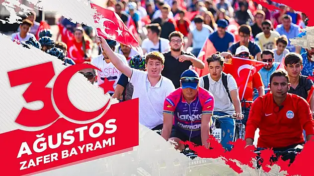BÜYÜKŞEHİR'DEN 'ZAFERE PEDALLIYORUZ'  SLOGANIYLA BİSİKLET ETKİNLİĞİ