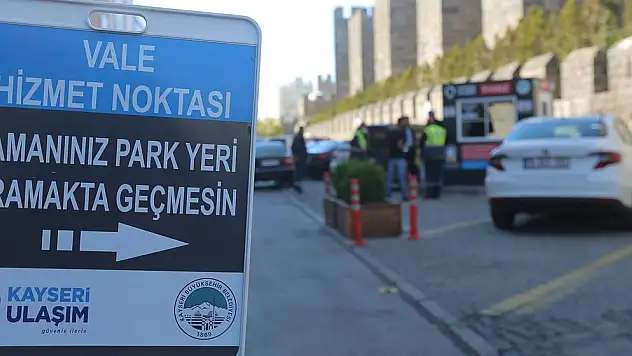 BÜYÜKŞEHİR'İN PARK ET-VALE UYGULAMASINA VATANDAŞLARDAN YOĞUN İLGİ