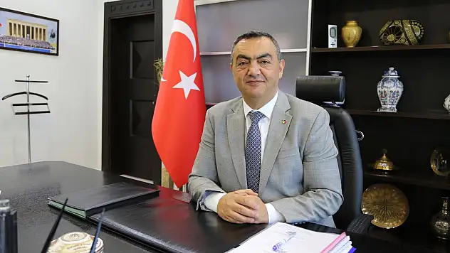 BÜYÜKSİMİTCİ: 'KALBİMİZE, YÜREĞİMİZLE, DUALARIMIZLA YANINIZDAYIZ'