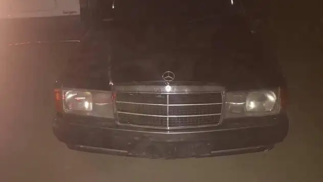 ÇALDIKLARI ARABANIN ÜZERİNE NOT YAZIP BIRAKTILAR