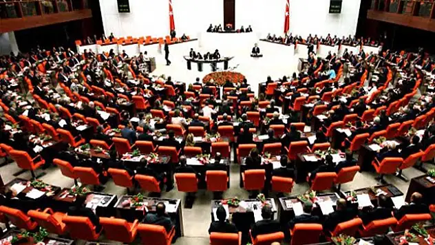 Cezaevinde Tutuklu Olan 3 Milletvekili, Yemin Edemeyecek