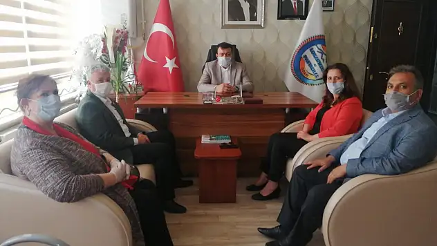 CHP İL BAŞKANI ÖZER: 'PANDEMİ İNSANI, AÇLIK İNSANLIĞI ÖLDÜRÜR'