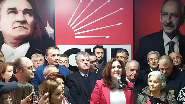 CHP İL BAŞKANI ÖZER, YENİDEN ADAYLIĞINI AÇIKLADI