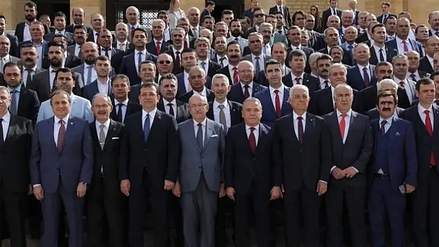 CHP'li Belediye Başkanları Anıtkabir'i Ziyaret Etti