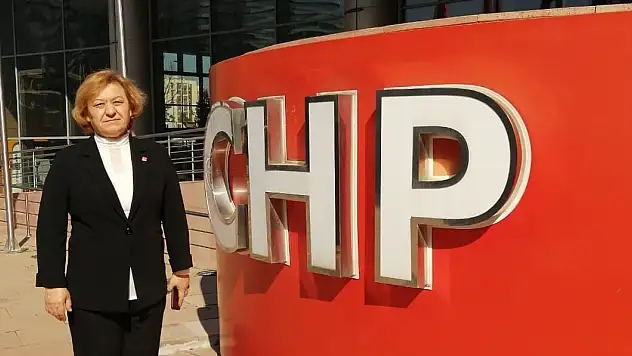 CHP'Lİ TOSUNER, İSTİFA ETTİ