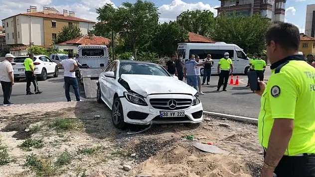 GAZETECİ ÇİFTÇİ VE AİLESİ TRAFİK KAZASI GEÇİRDİ
