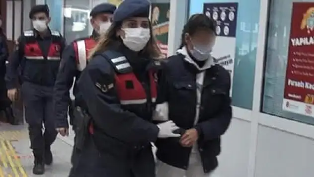 CİNAYET İŞLEYEN GENÇ ÇİFT, AMBULANSI YANLIŞ YÖNLENDİRDİ